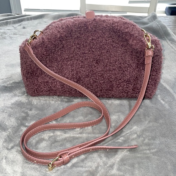 💕Isaac Mizrahi Crossbody Bag💕 - Picture 1 of 8